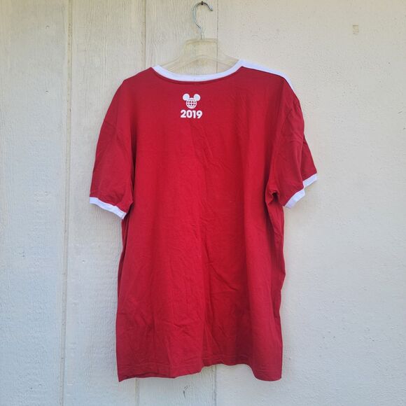 Disney Parks Disneyland Tshirt Love Comes in Every Color 2XL Pride tshirt - Picture 3 of 4